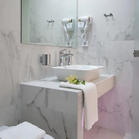 Smile 3* Nydri (Lefkada)