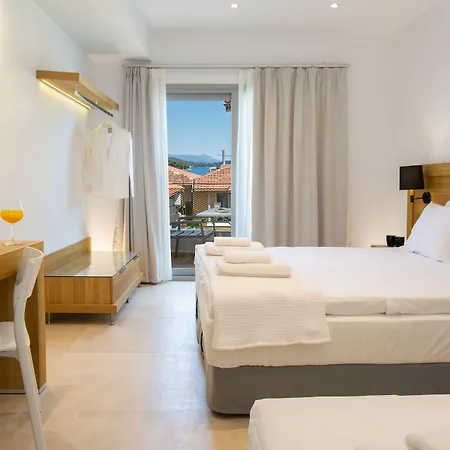 Smile Hotel 3*